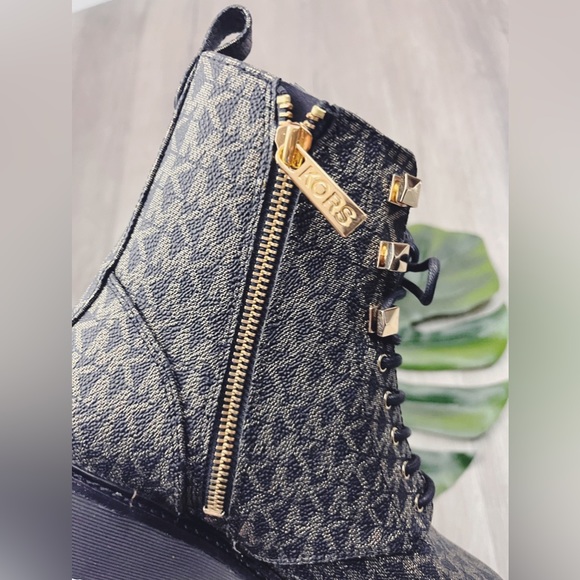 MICHAEL KORS
Haskell Metallic Logo Combat Boot✨brand new - Picture 2 of 9